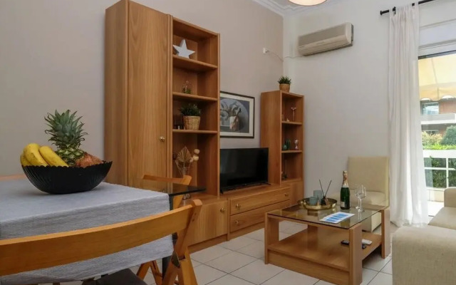 40m² homm Glyfada Apartment, Tataki street