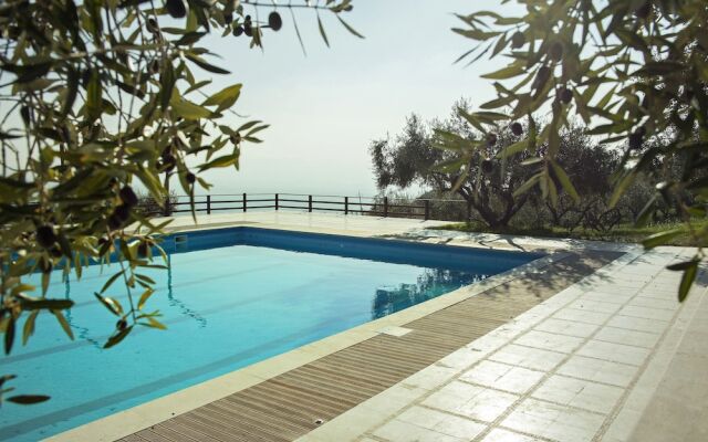 Agriturismo La Cerra