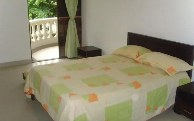 Aparta Hotel Roca Marina