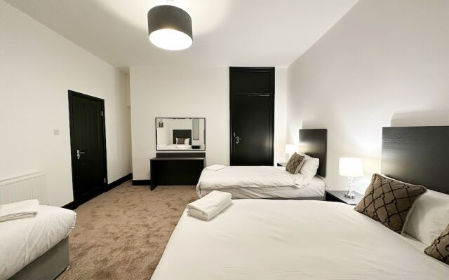 Mulberry Aparthotel