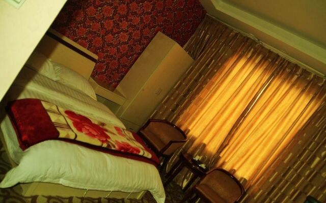 Shuangliu Xinshiji Hotel