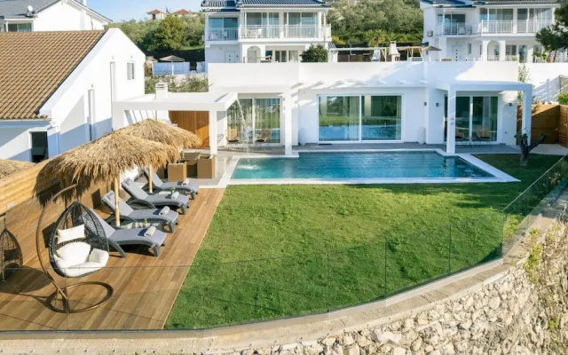 Luxury Villa Cavo Mare Mirazur