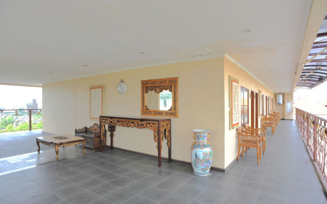 Airy Legian Dewi Sri 88 Kuta Bali