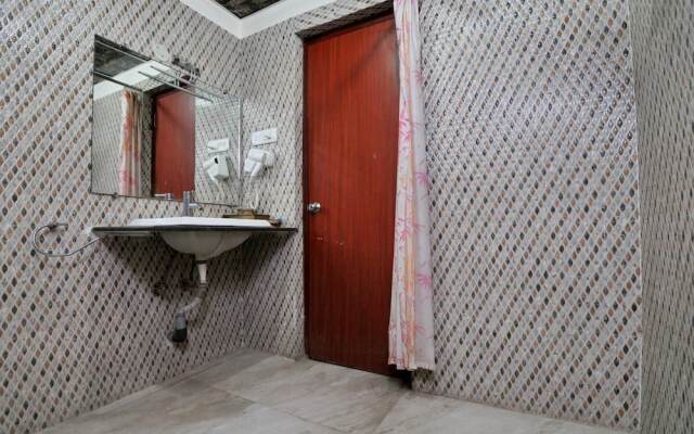 Hotel Akash Sarovar
