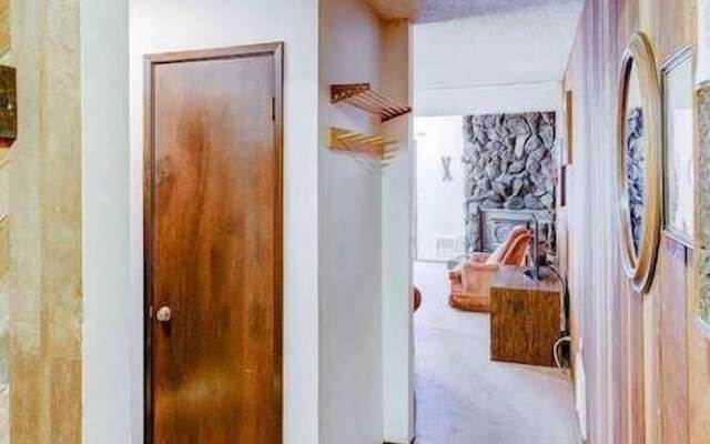 Sherwin Villas- Free Shuttle & Near Skiing!