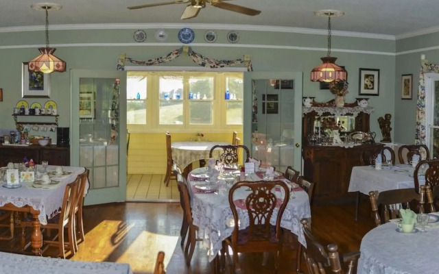 Blue Mountain Mist Country Inn & Spa