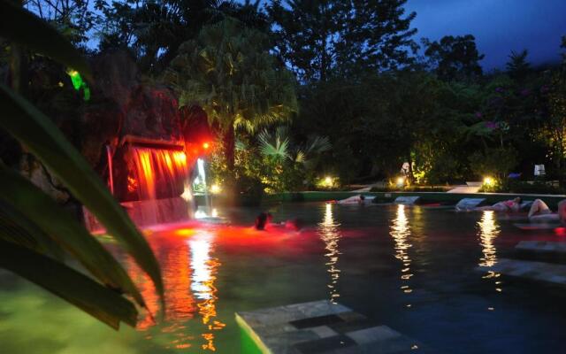 Paradise Hot Springs