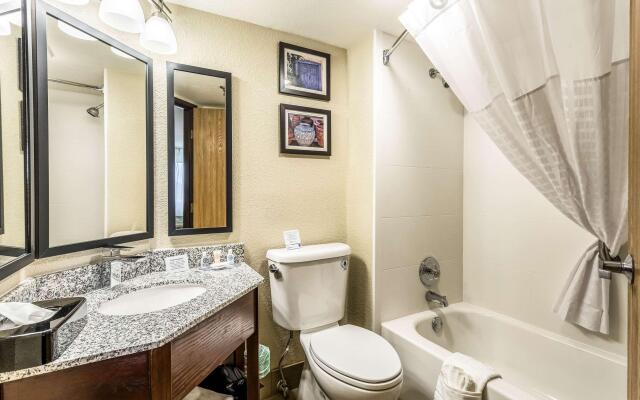 Baymont Inn & Suites