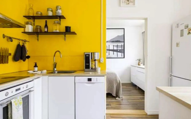 Lovely 1Br Apt. in Calm Neighbourhood