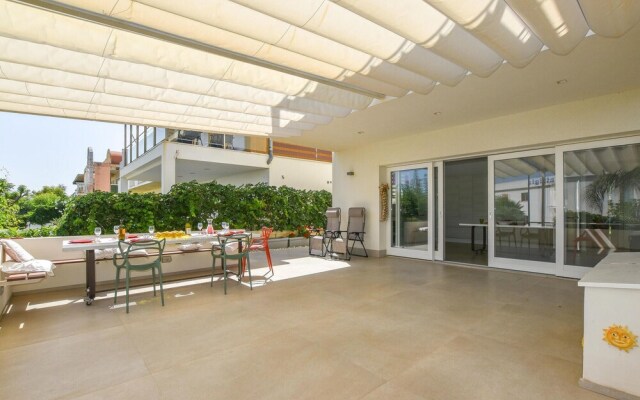 Beautiful Home in Alcamo With 4 Bedrooms, Jacuzzi and Wifi