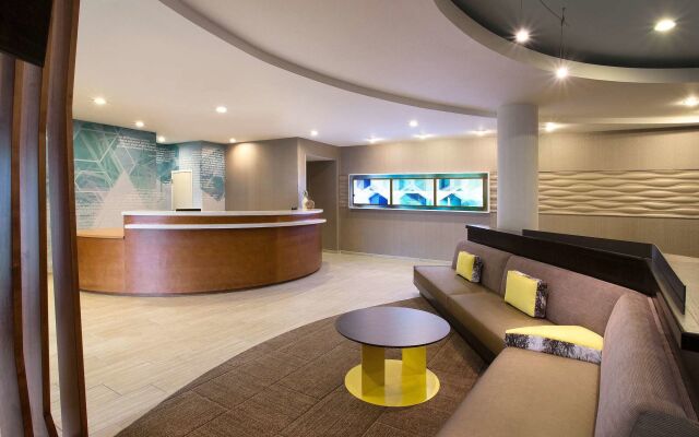 Springhill Suites Marriott Airport