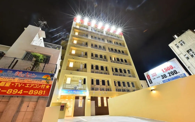 Chura Cabin Kokusai-Dori