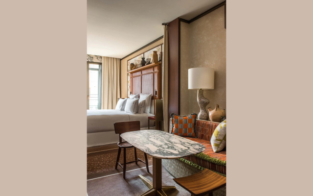 Brach Madrid - Evok Collection