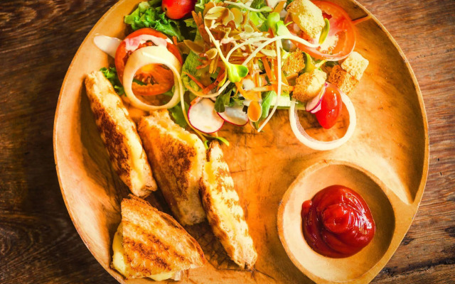 Buffalo Thai Cafe & Bistro