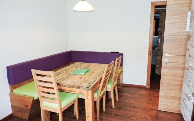 Awesome Apartment in Wagrain With 3 Bedrooms and Internet