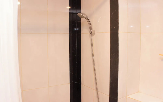 Fancy And Nice Studio At Grand Kamala Lagoon Apartment