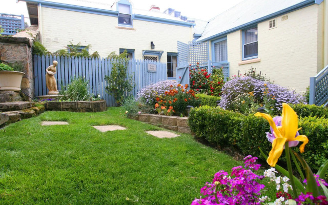 The Lodge on Elizabeth