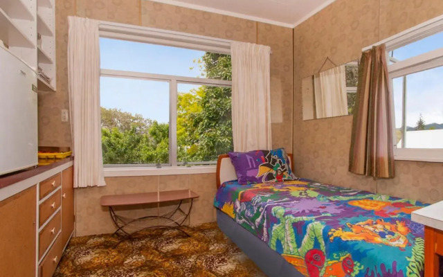 Holiday Haven - Whitianga Bach