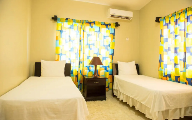 Hunny Bay Resort