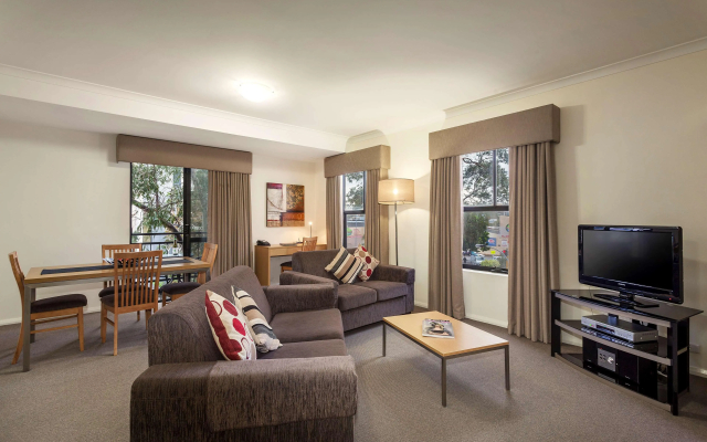 Best Western Northbridge Apartments