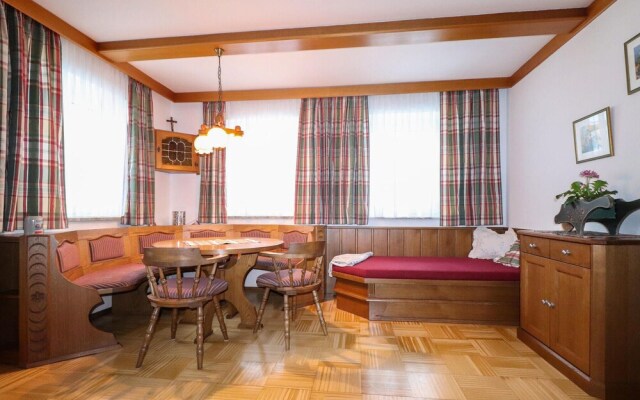 Beautiful Home in St. Koloman With 5 Bedrooms, Wifi and Outdoor Swimming Pool