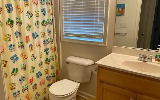 Sandy Bottom Circle 904