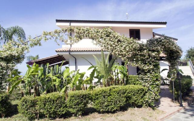 Residence Luzia by Marinella