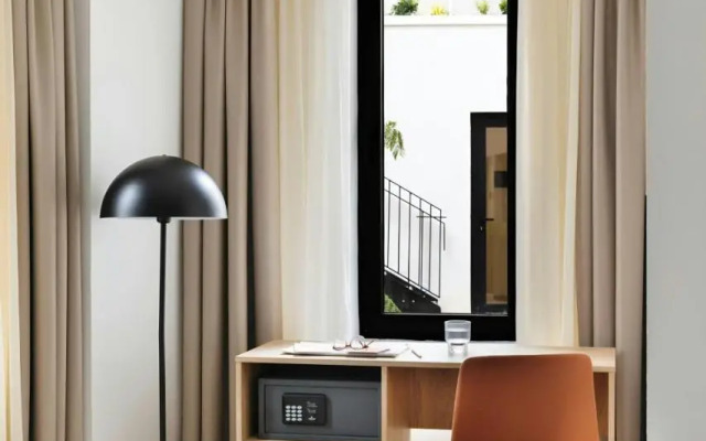 Yvette Hotel Porte de Versailles, Sonder by Marriott Bonvoy