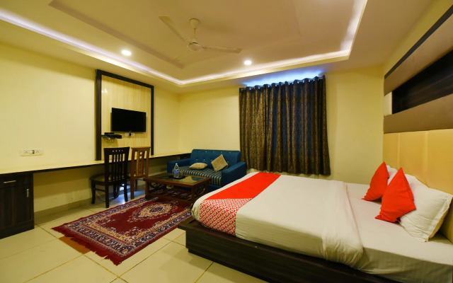OYO 3971 Hotel Tip Top