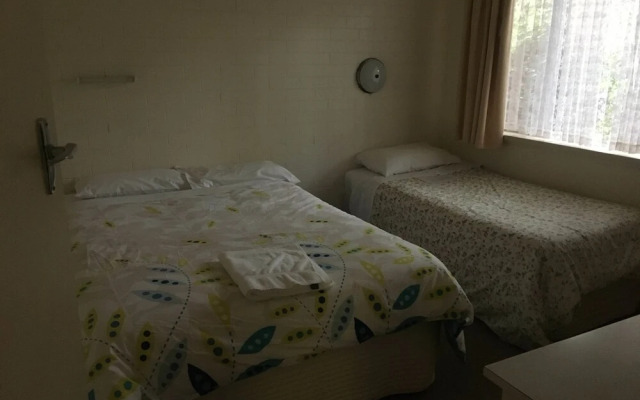 Ovensview On Riverside