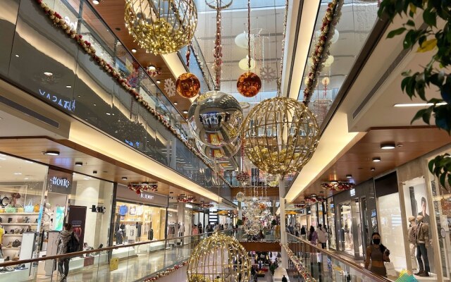 Real Homes & Metro Line