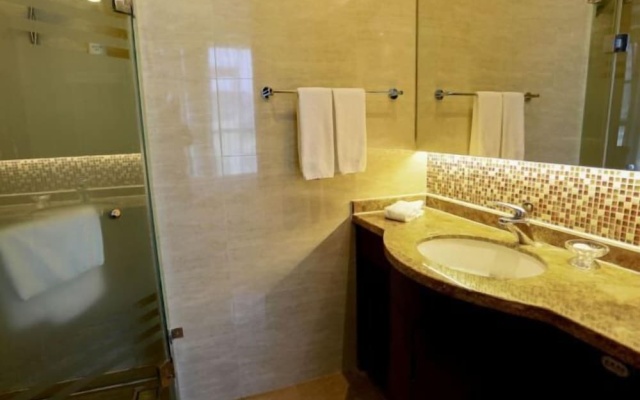 Haizhongzhou International Hotel Apartment Building – Bathroom – Zhoushan