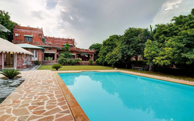 Oasis of Serenity by Vista Rooms
