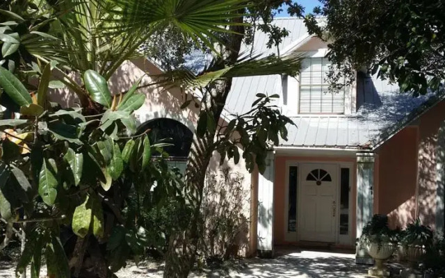 Azalea House