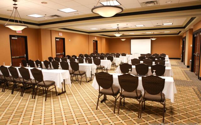 Holiday Inn Grand Rapids Airport by IHG