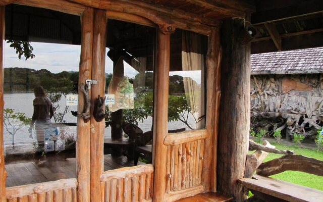 Cave Cliff Tarzan River Kwai Resort