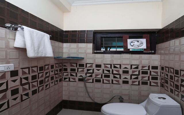 Oyo 15528 Green Roof Hotel & Resort