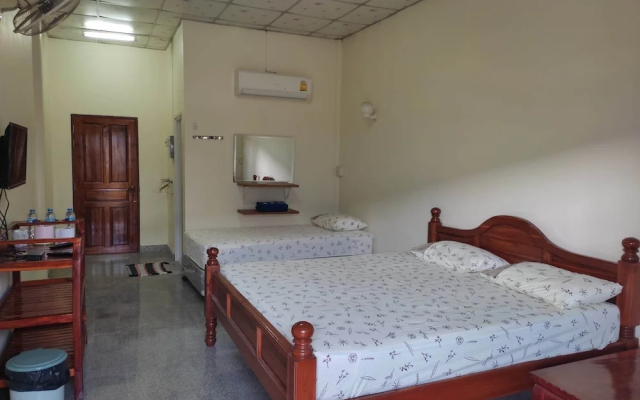 Pueng Luang Hotel