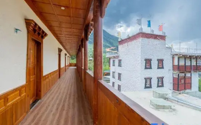 stockade  view  guesthouse