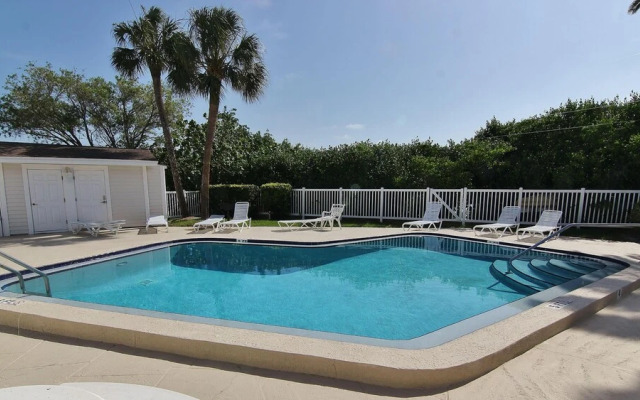 Intercoastal 203 by Teeming Vacation Rentals