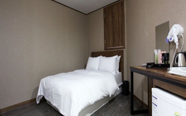 Cheonho Mong Hotel