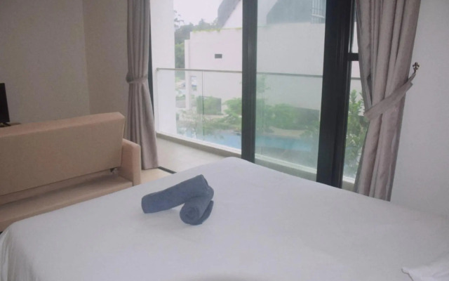 Pool View Casa Suite @ Midhill Genting Highlands (5pax)