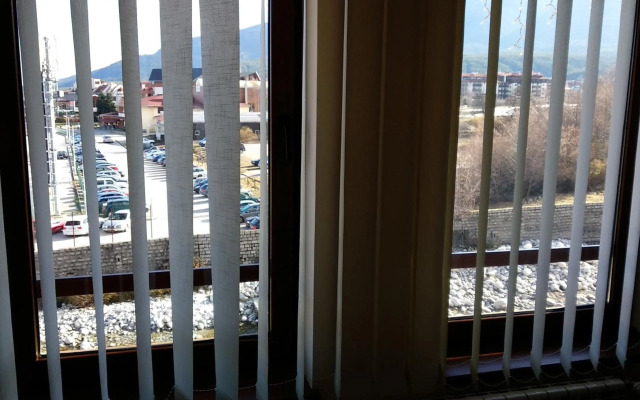 Ski Apartment D50 Cedar Lodge 4