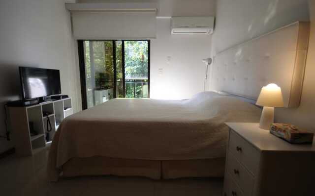 GoHouse San Martin 202