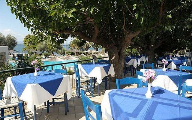 Holidays in Evia Beach Hotel