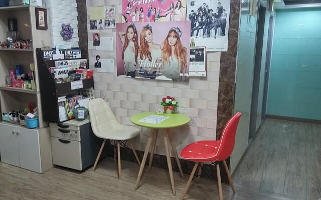 Girls Generation Hostel
