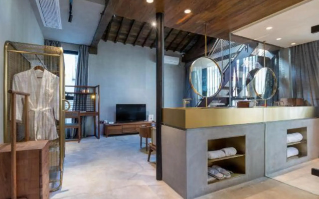 Yu Hotel