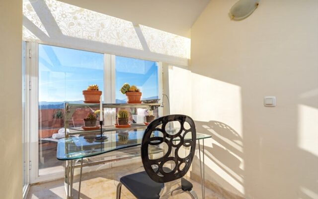 Unbeatable Penthouse In Fuengirola Hills