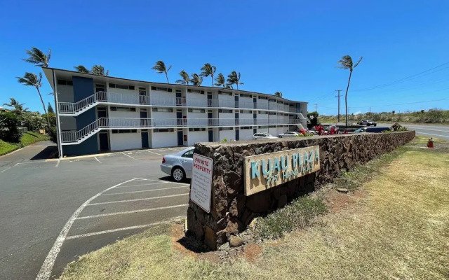 Kuau Plaza Paia Condo with Parking