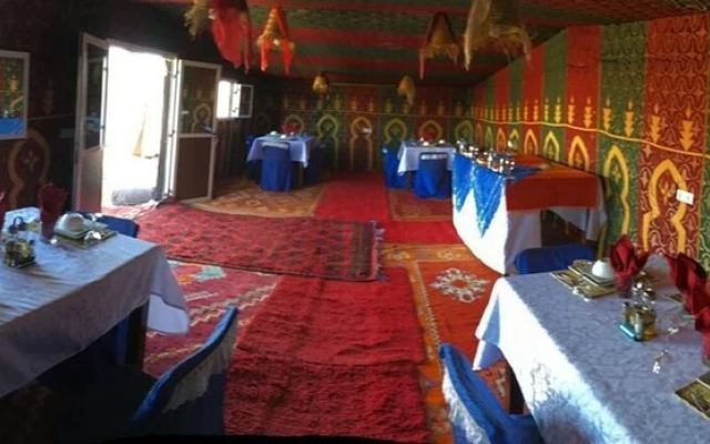 Sahara desert camp
